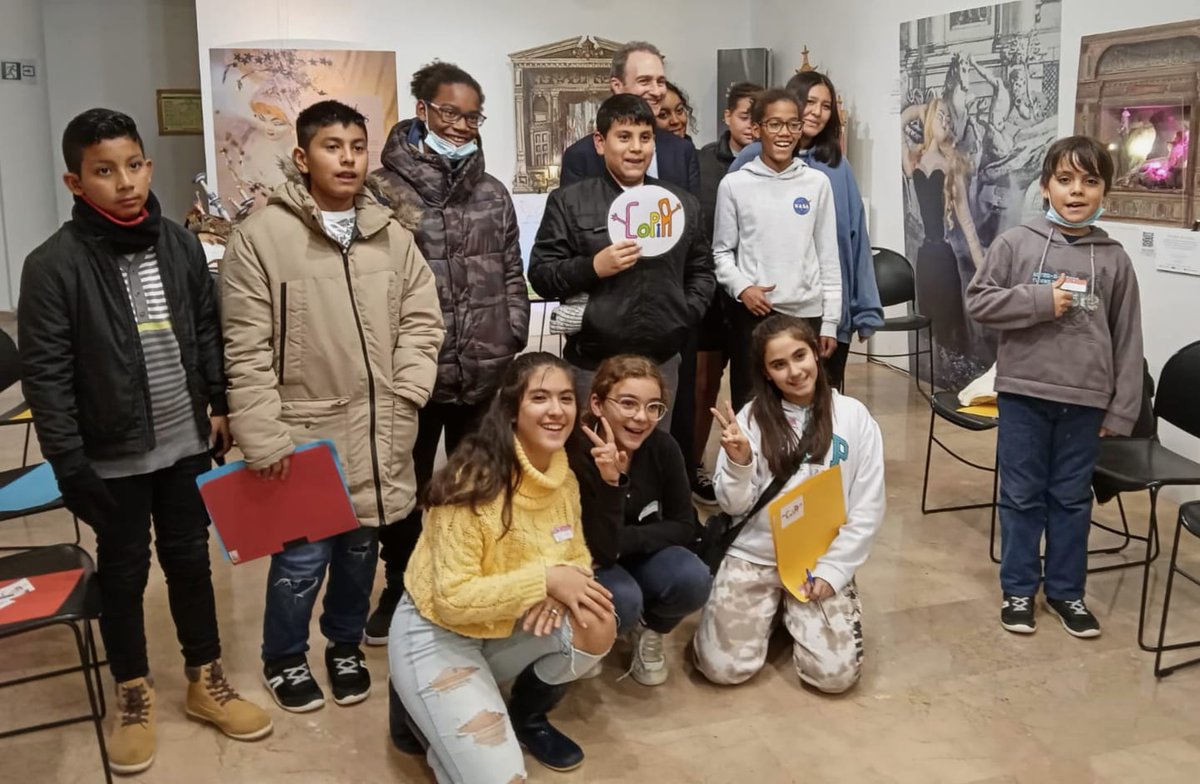 MadridPSociales's tweet photo. ¡Renovada la #COPIA de #CiudadLineal! 😍

Además de la renovación de la COPIA 🧾, el martes 13 también tuvo lugar la devolución de las propuestas del Pleno 2021 de Infancia y Adolescencia del distrito 🏙. https://t.co/Vwm8Vgdv4a