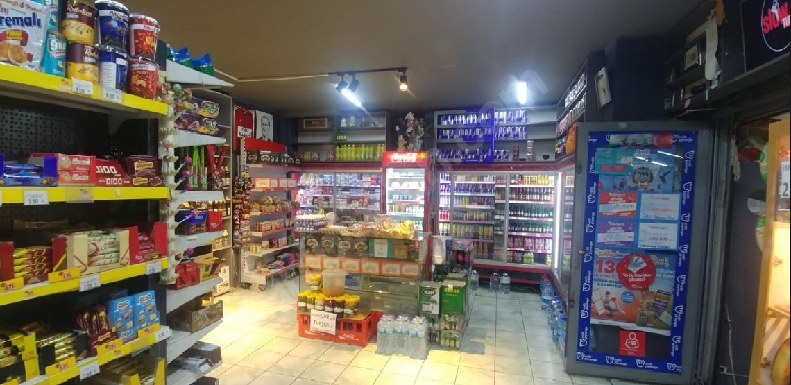 ErsinBak06's tweet photo. Uygun Fiyata, Hava parası verene dükkan devren satılıktır. konumu çok iyi noktadadır.lokanta , internet kafe , spot malzeme dükkanına çok iyi dükkandır. 200 m2 . daha fazla bilgi almak isteyen dm den ulaşabilir. #Sahibinden #devren #dükkan #satılık https://t.co/XQMp3TbShh