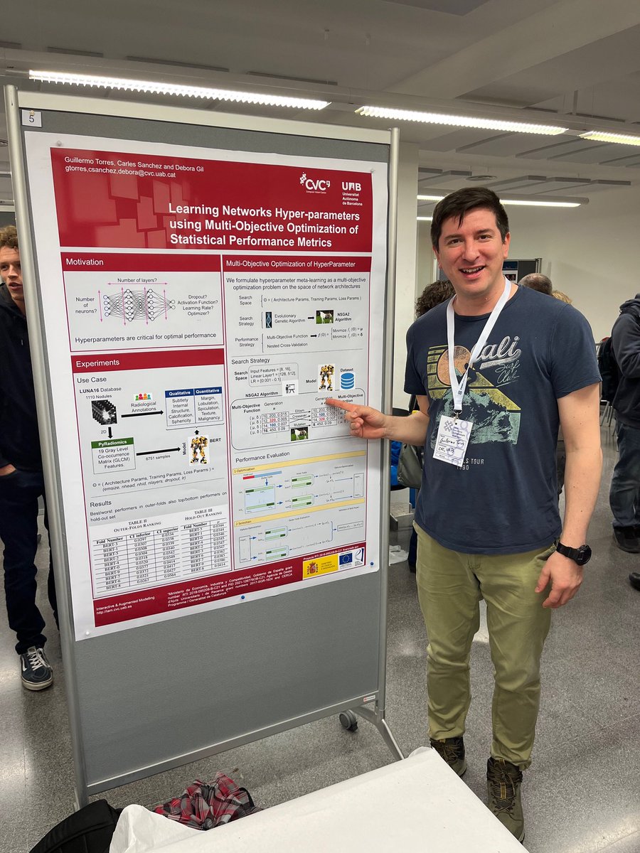 CVC_UAB's tweet photo. And last but not least, we had #CVCalumni @AgataLapedriza as session 4.1 chair in which #CVCPhD Jose Elías Youri participated.
➕ #CVCPeople Robert Benavente, Eduardo Aguilar & Guillermo Torres presented their posters in the evening session. 🙌
#DLBCN https://t.co/5y1ToJt7bi