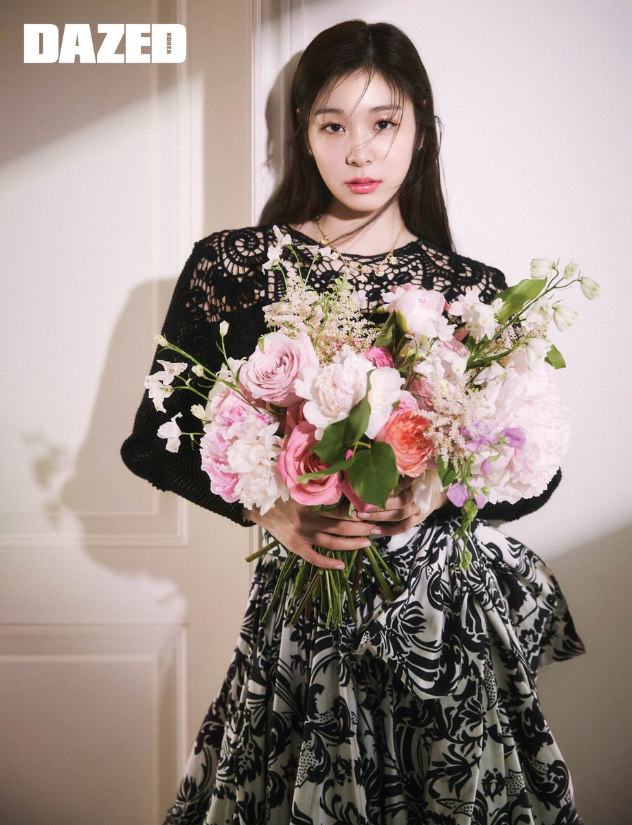 DazedKorea's tweet photo. BEAUTIFUL MIND, BEAUTIFUL HEART, BEAUTIFUL SOUL #협찬

땅에 발을 딛고 살지만 여전히 하늘을 사는 듯 높게만 보이는 김연아의 지금 마음, 태도, 영혼. 

#Yuna #김연아 #DiorBeauty #디올뷰티 #MissDior #디올향수 #미스디올 #LoveisABouquet #미스디올블루밍부케 #dior https://t.co/gxiPUuJ2T8