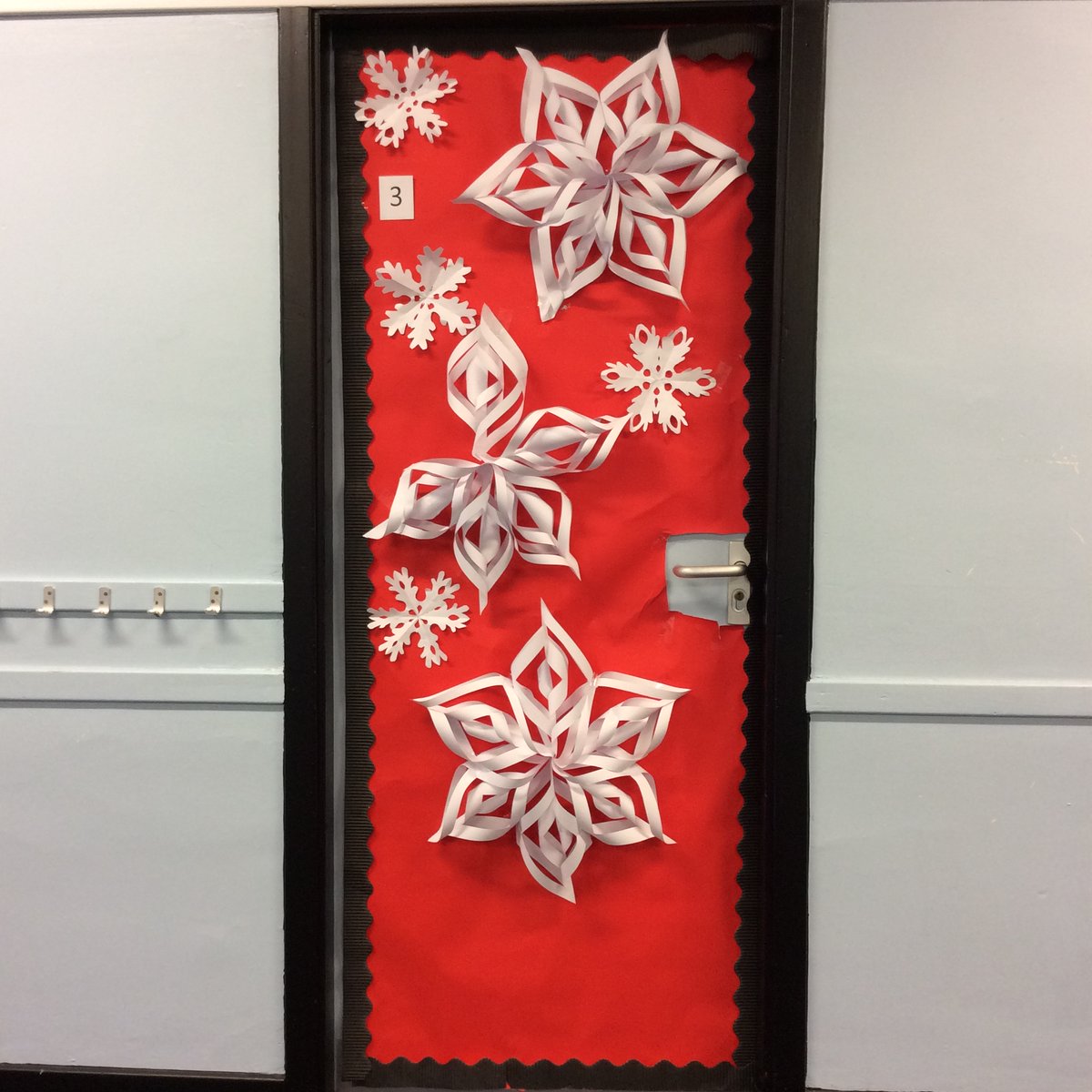 ScienceOLHS's tweet image. Introducing the Science department Christmas doors. This year we have a Christmas song theme
Door number 3, we have Miss Price.
Can you guess the song?
@OLHSCumbernauld