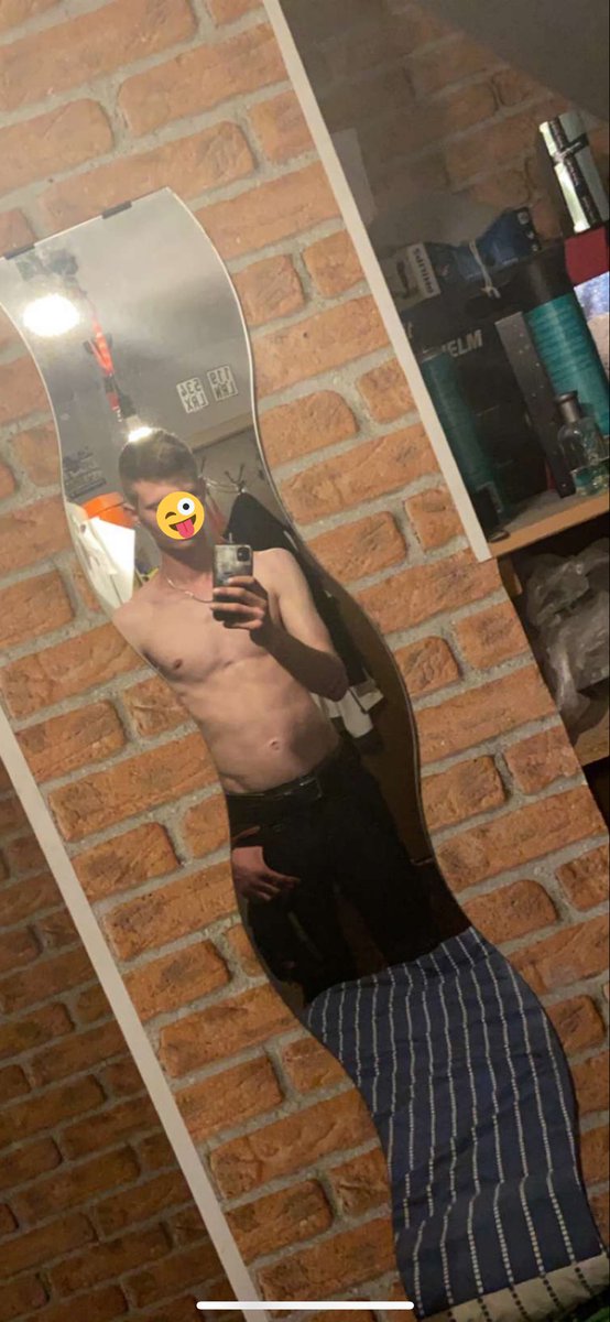 Straightboysba1's tweet photo. 19yo skinny German. He wanks every Single das at least 2 times at work. That is so hot. https://t.co/WXF3FUr8Tw