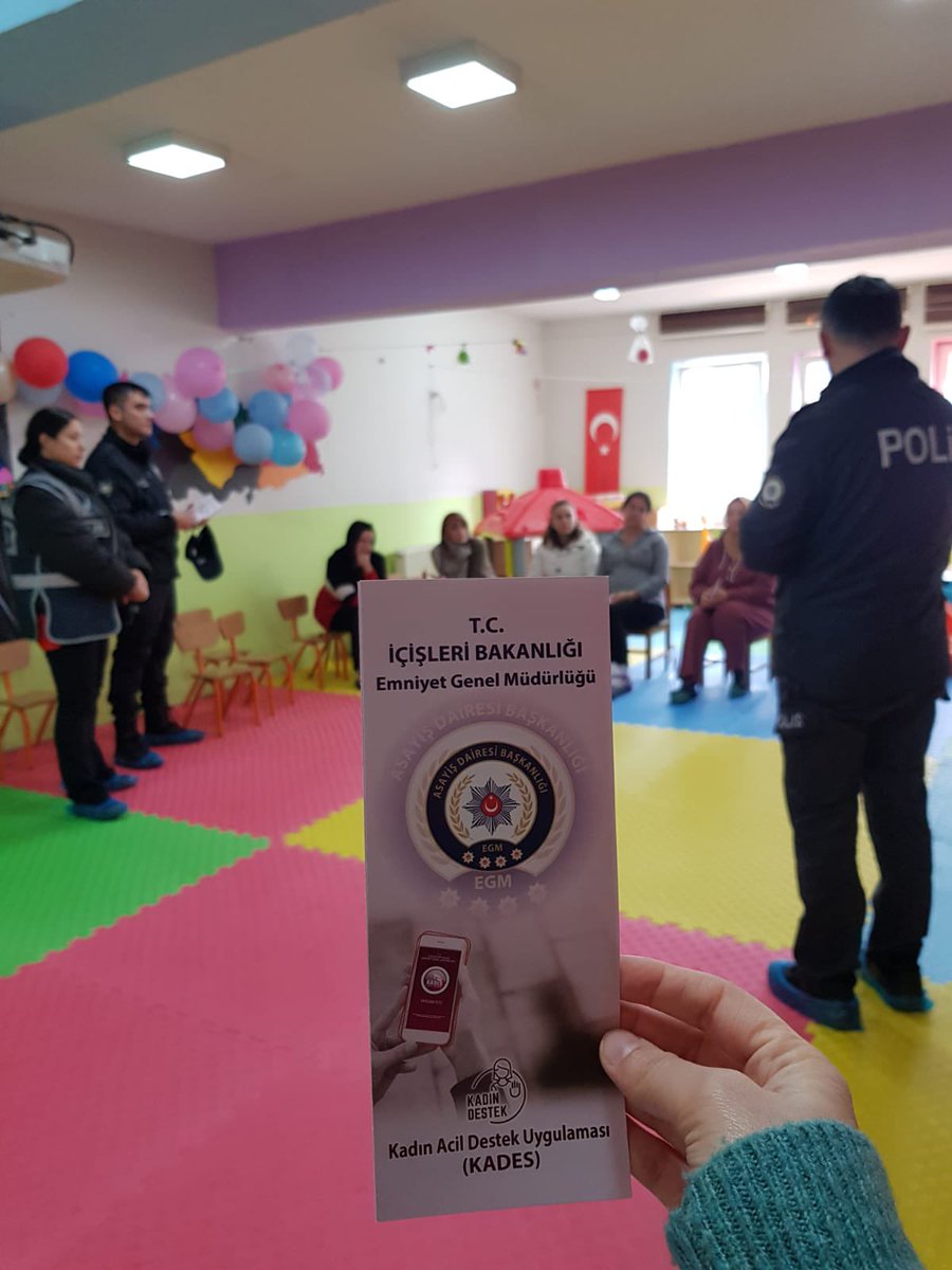 İlçemiz emniyet teşkilatına KADES uygulaması hakkında verdikleri bilgiler için teşekkür ediyoruz. <a href="/MemSalipazari/">Salıpazarı İlçe Milli Eğitim Müdürlüğü</a> <a href="/samsunmem/">Samsun İl Milli Eğitim Müdürlüğü</a>