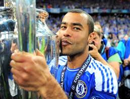 Happy birthday to Ashley Cole who turns 42 today.  