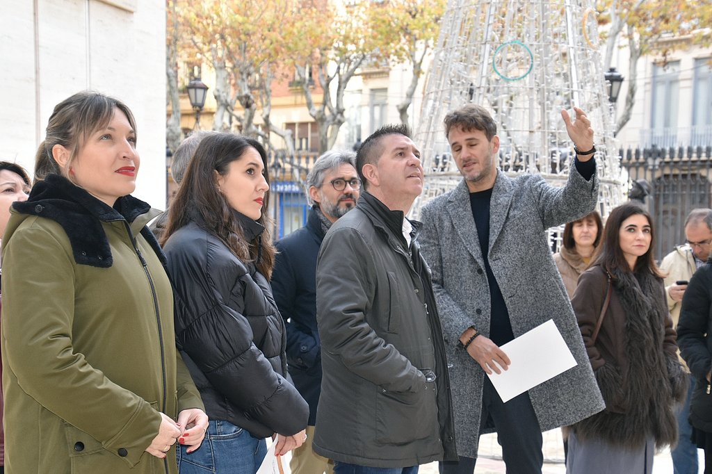 dipualba's tweet photo. 🏛💜🖼Nuestra fachada se viste (hasta el 8 de enero) #ContraLaViolenciaDeGénero para que la #población no la olvide en #Navidad, dentro de nuestro afán de ‘descandelarizar’ la conciencia sobre esta lacra más allá del #25N, como ha explicado @santicenizate

https://t.co/bHD6ZTpPrf https://t.co/Anp0ngIZVj