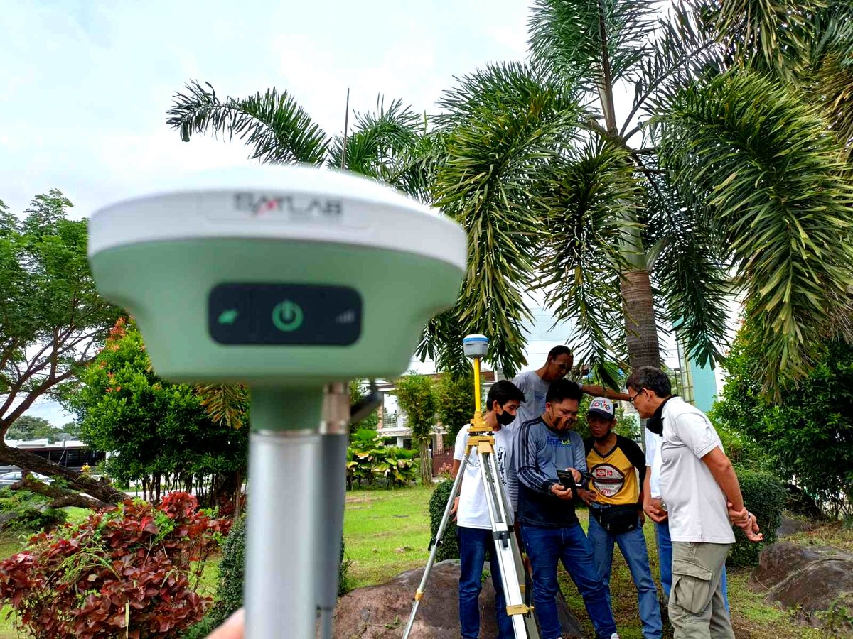 #TR7 and #Freyja at Naga, Philippines.
- Lightweight but full functionality
- Setting out easily
- improving stakeout efficiency
👉tinyurl.com/wr8uv3br