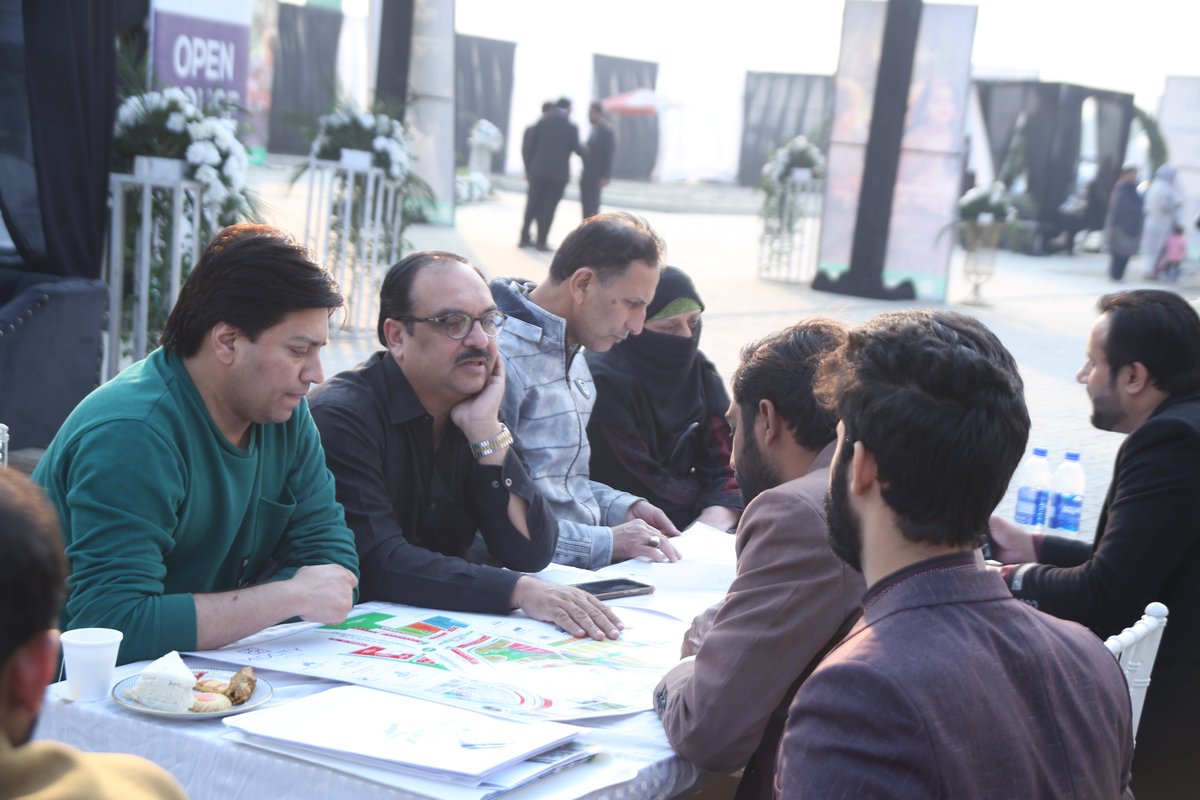 midcityhousing's tweet photo. Some of the highlights from Day 2 of our Open House Event!
Sales partners, investors and future residents all were in attendance as the evening concluded with the screening of the World Cup Final.
#MIDCITYLahore #MIDCITYOpenHouse #OpenHouseevent #MIDCITYOpenHouse #OpenHouse https://t.co/2RL6hbu5nl