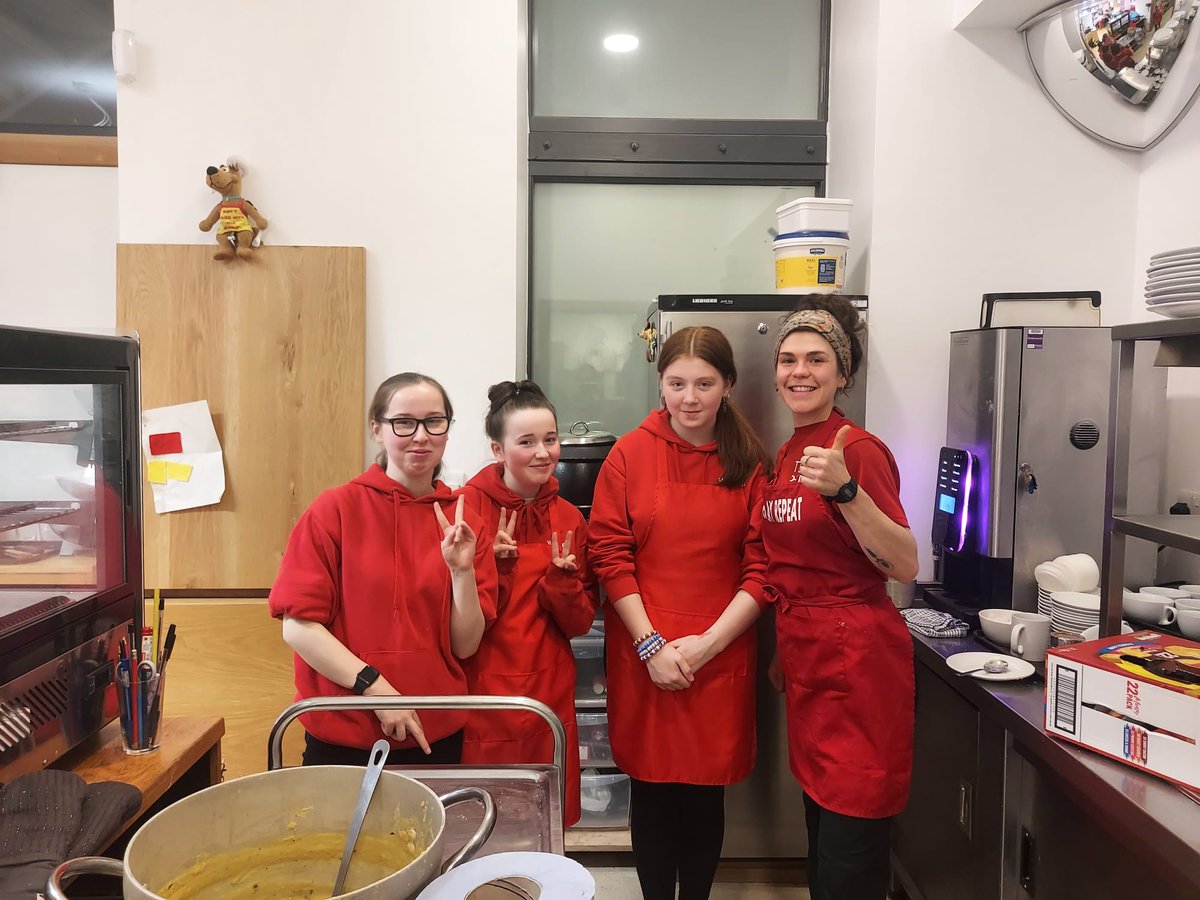 Last night our young volunteers hosted a Christmas dinner for the community. They organised, cooked and set up the hall for the group with a little help from our team. #PEEKThrive #PEEKWellbeing

This is just the first of many community dinners they've planned for the future. ❤️