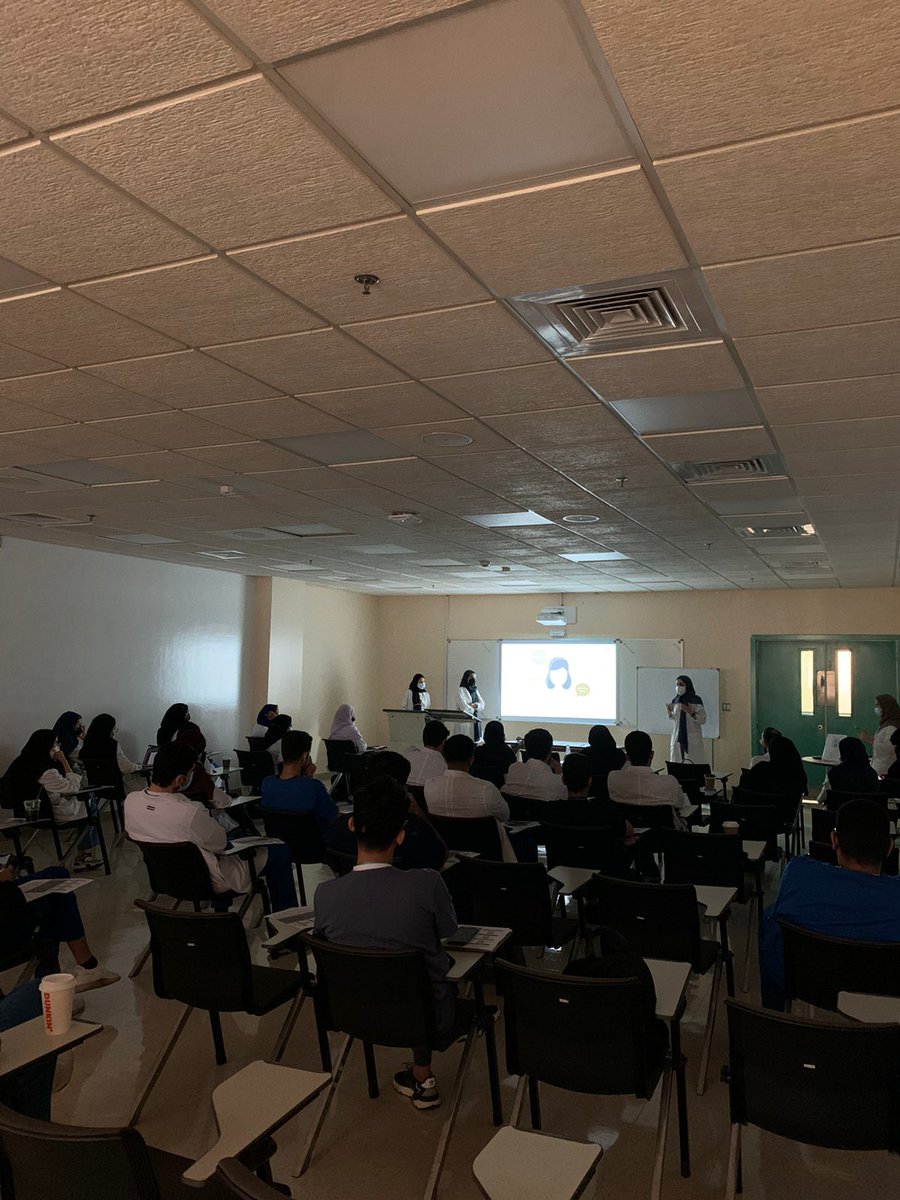 جانب من تنظيم المجلس الطلابي للقاء ملهمي التطوع بكلية طب الأسنان #كلنا_فخر