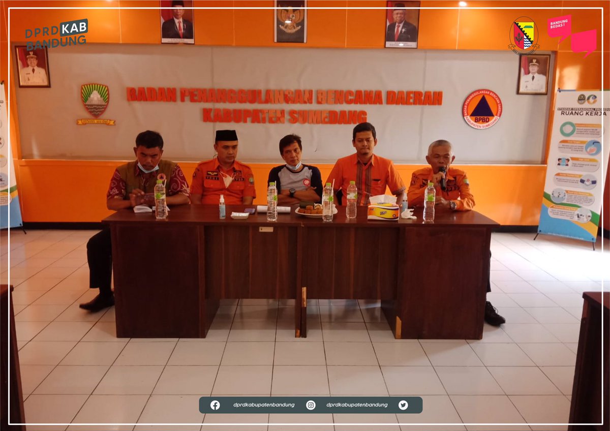 Koordinasi dan Konsultasi Komisi D DPRD Kabupaten Bandung ke BPBD Kabupaten Sumedang terkait Kesiap Siagaan Penanggulangan Bencana

#dprdkabupatenbandung #fungsidprd #hakdprd #kabupatenbandung #dprdkabbandung