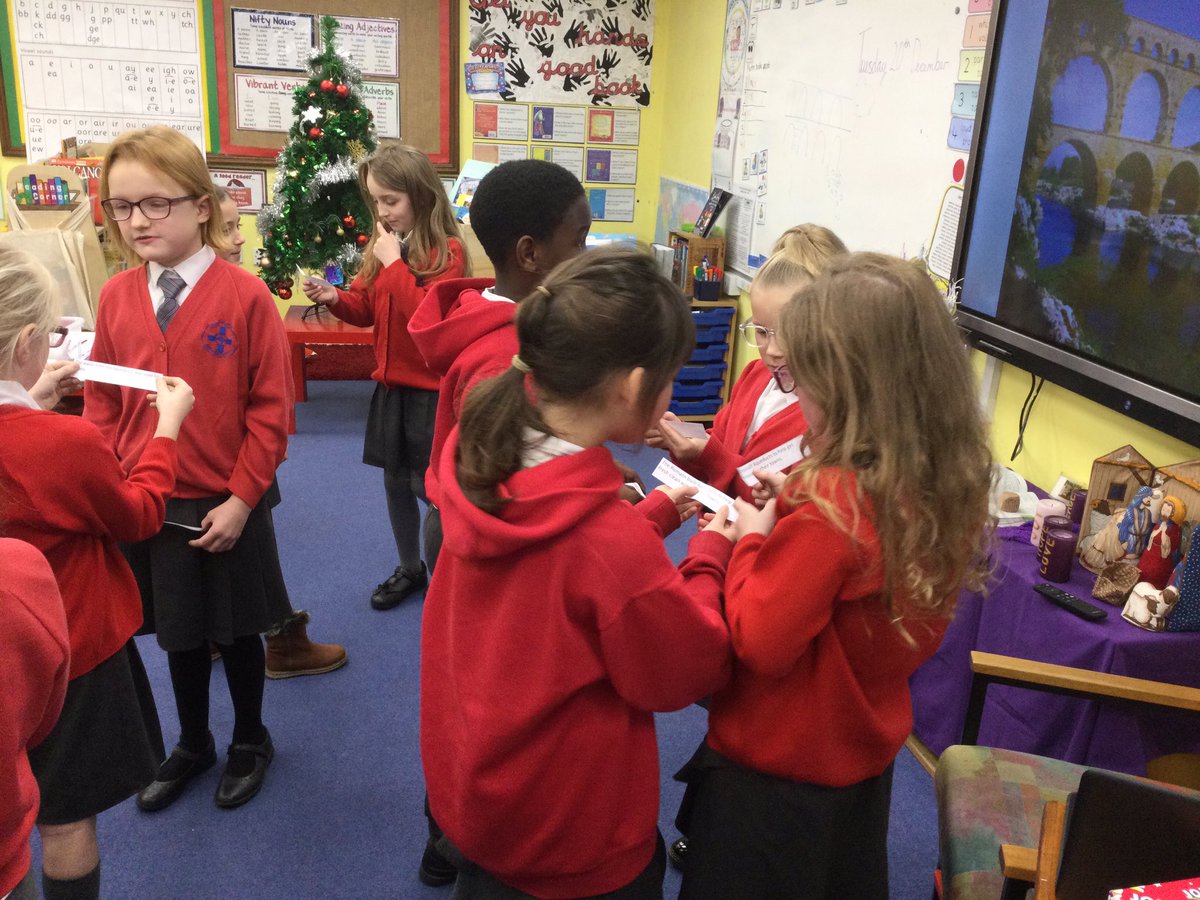 HTAClassWebster's tweet photo. Today we have been swapping and sharing facts about why the Romans built Aqueducts! #HTAHistory https://t.co/S5W4rcitGU