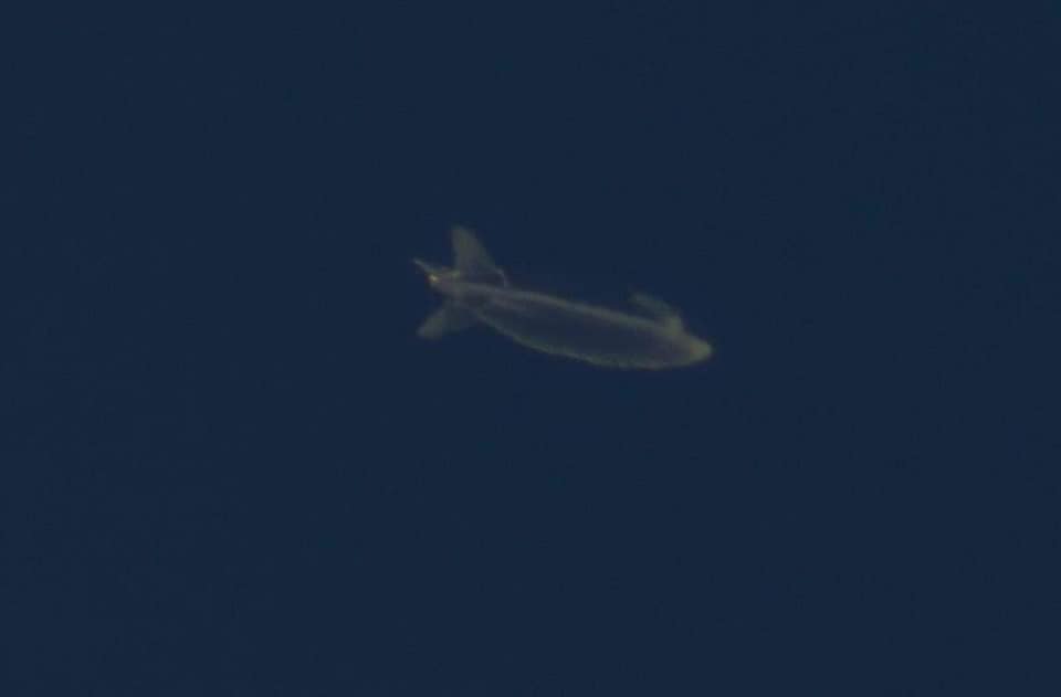 stratoballoon's tweet image. More images of the unknown stratospheric airship that overflew  Pangasinan, in NW Philippines yesterday.