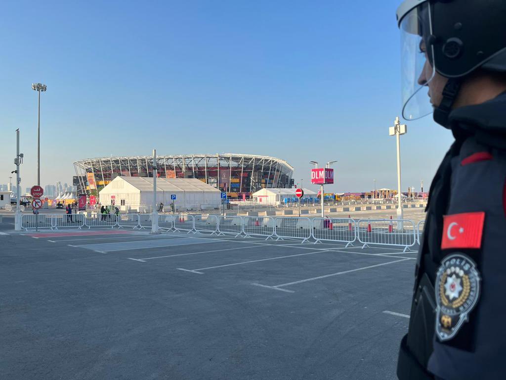 Katar'daki görevlerini başarıyla tamamlayarak ülkemizi ve Türk Polis Teşkilatını bir kez daha gururlandıran, Katar'da ülkemizi en iyi şekilde temsil eden kahraman polislerimize bir kez daha şükranlarımızı sunuyor, gelecekteki tüm vazifelerinde başarılar diliyoruz.