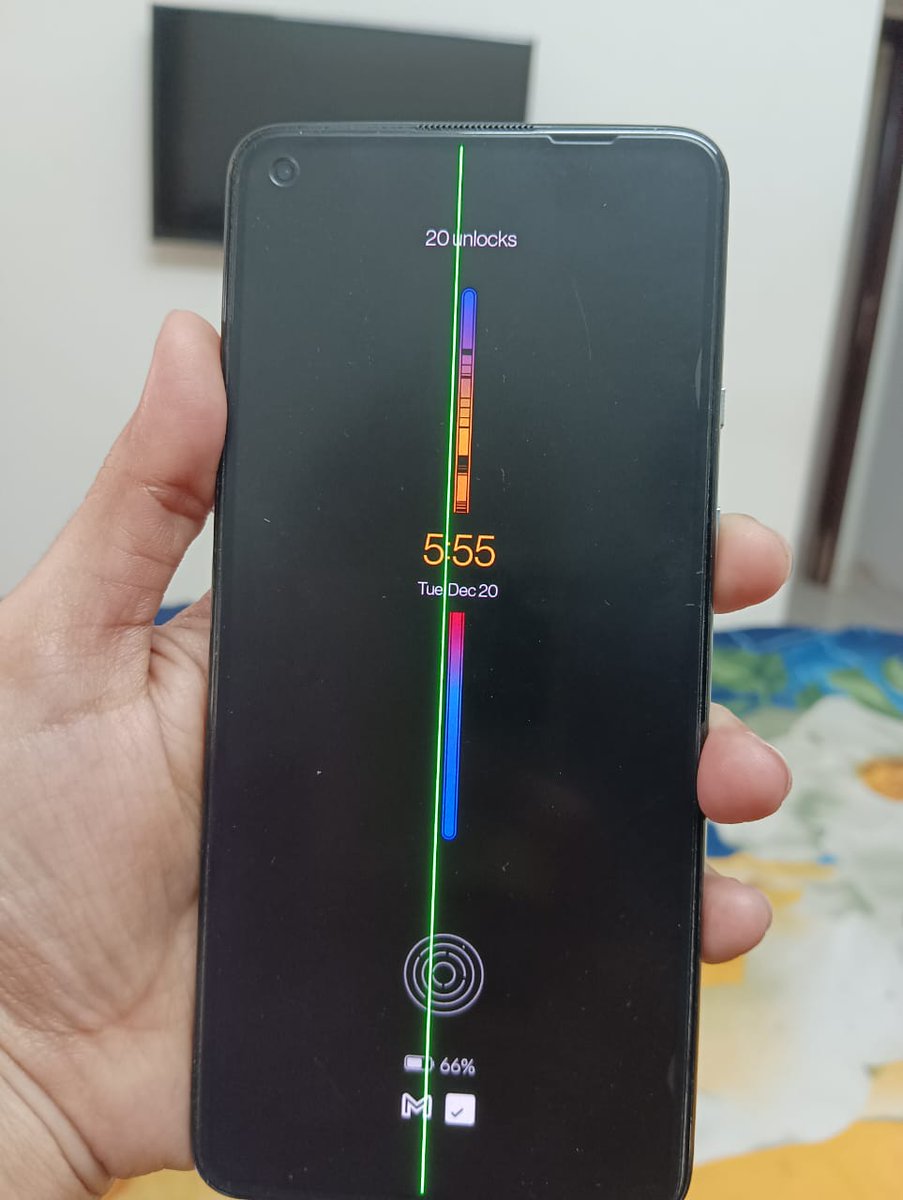 choudharysangi5's tweet photo. Recently I have updated my OnePlus 8t mobile with oxygen os 13.0 update. Today the green line mysteriously appeared in the morning. Please Help. I am very disappoint from OnePlus for this unexpected line without any physical damage.. @OnePlus_IN
@OnePlus @OnePlus_Support https://t.co/ZBCQ6fYNcp