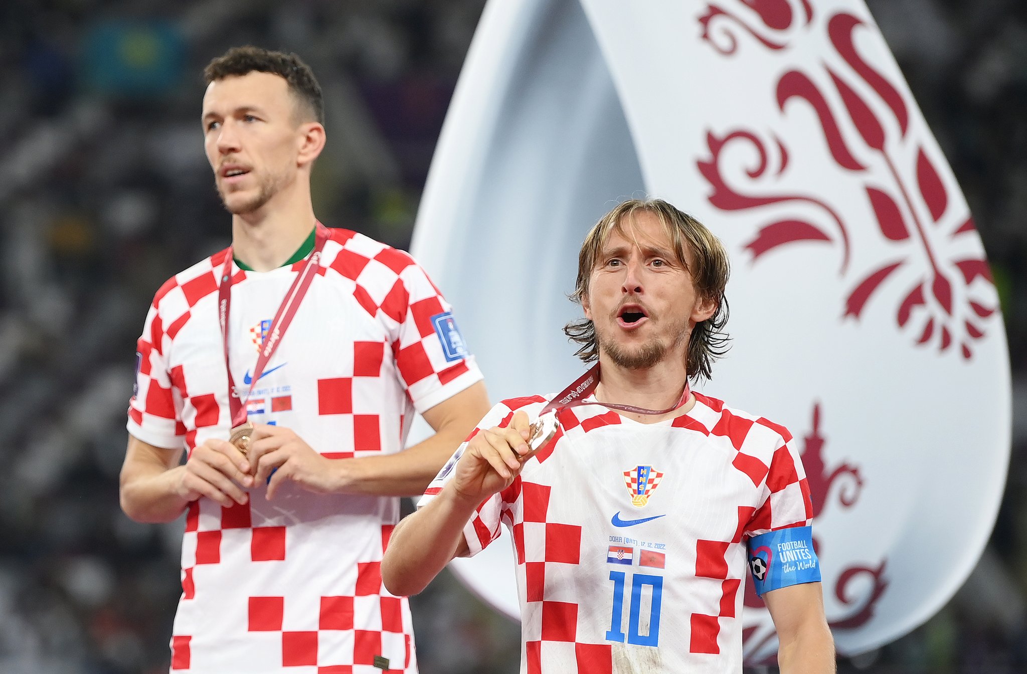 ルカ・モドリッチ　記念tシャツ　2018W杯 Fkaa3y6WYAANOYy.jpg:large