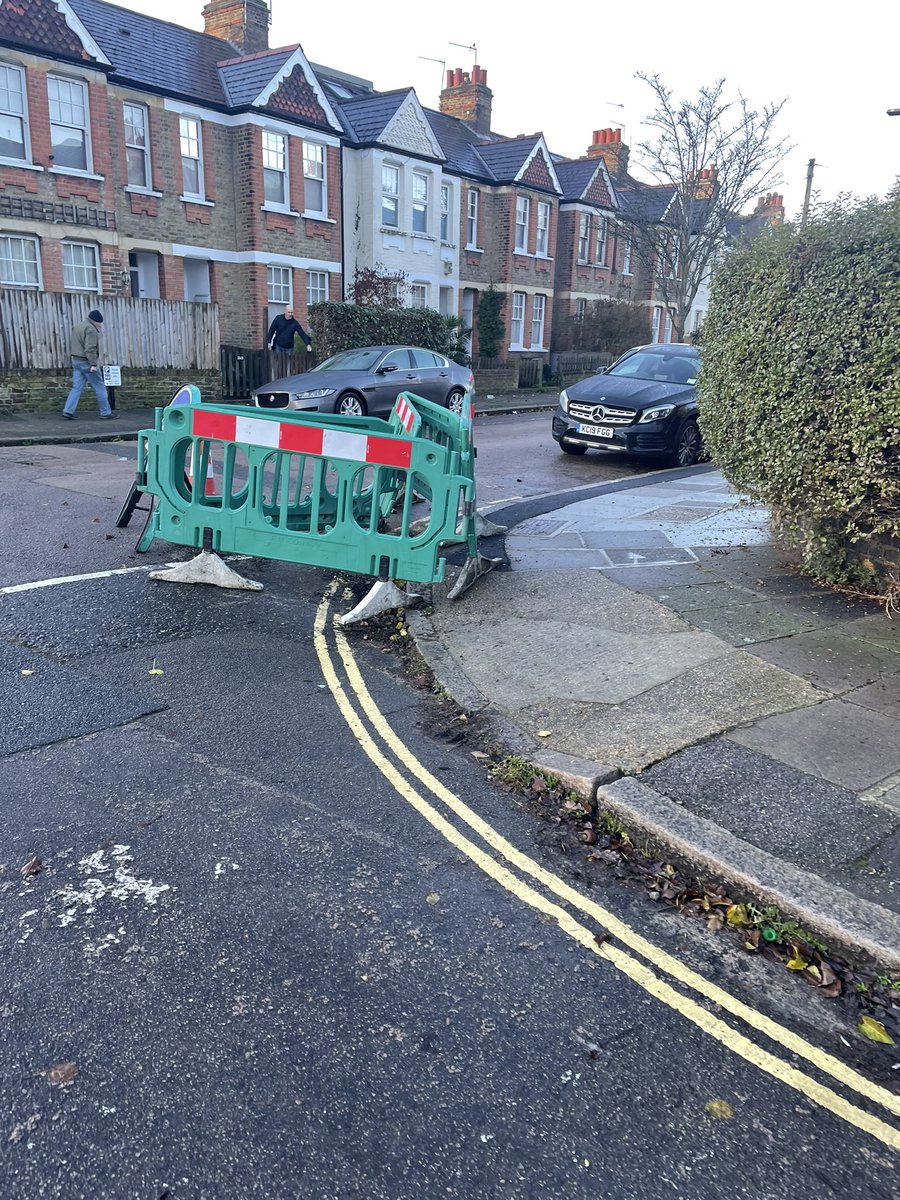 Rcharney's tweet photo. @LBRuT_Help @LBRUT Hi. The rubble has been removed but the barriers blocking the pavement remain https://t.co/ZdOGHcbSS5
