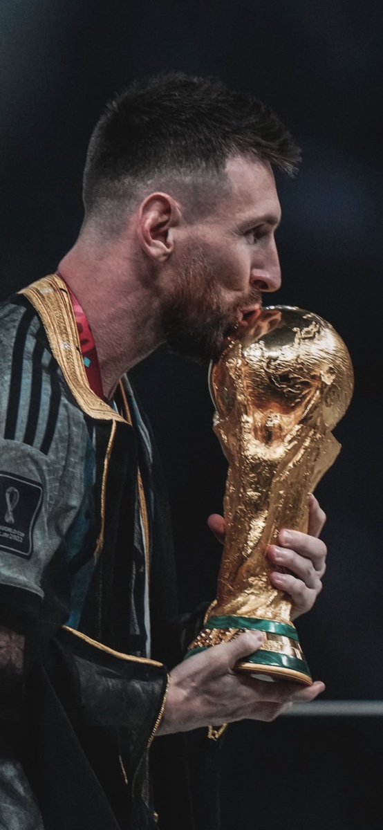 CoinBW_'s tweet photo. ⚽⚽⚽The World Cup has come to an end and Messi has returned to #Argentina with glory，We will also reward which keen players！ https://t.co/9eDLtNqgOl