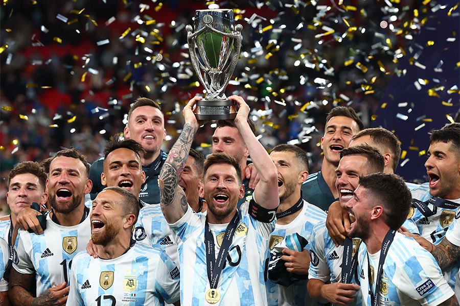 HalHal34173018's tweet photo. 🇦🇷アルゼンチン🇦🇷
優勝おめでとう㊗️

メッシも凄いけど、何より予知夢見た言うてワールドカップが始まる前にアルゼンチンが優勝するって言ってたゆうしゃの方が凄いわ。😳
@yushayuto https://t.co/odRHlHzfrN