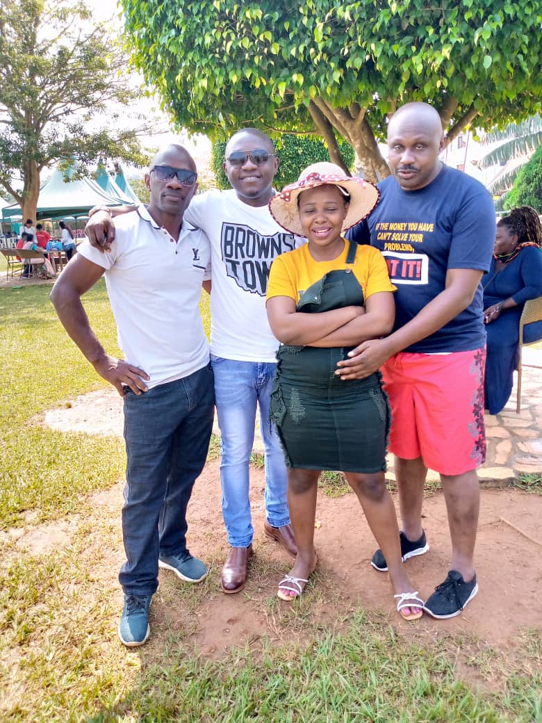 ajunasimonUg's tweet photo. Tight marking all around #endofyearparty @TeamUniversityU
Enjoy ! Keep the vibe prevailing
#janintake23 https://t.co/ofdb1vTKun