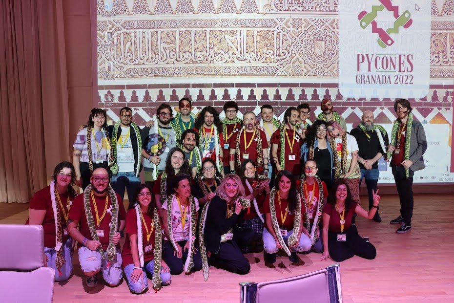 Con un poco de retraso, pero ya tenemos en el blog nuestra crónica de la <a href="/PyConES/">PyCon España - 🦋 @es.pycon.org 🦋</a> :)

¡Gracias a todas las personas que lo hicieron posible!

<a href="/python_es/">Python España - 🦋 @es.python.org 🦋</a> <a href="/python_granada/">Python Granada</a> <a href="/yeswetech_org/">Yes We Tech</a> 

osl.ugr.es/2022/12/20/pyc…