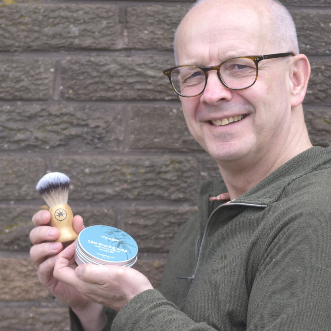 VoyagerLifeUK's tweet photo. CBD Shaving soap could be your dad's next favourite gift!
Pair with a Voyager Bamboo shaving brush for a pleasant grooming gift.
#cbdshavingsoap #cbdformen #cbdgift #shaving #cbdholiday #cbdoil #cbdskincare #cbduk #cbdscotland #voyager #voyagercbd https://t.co/kON4mHDFzU