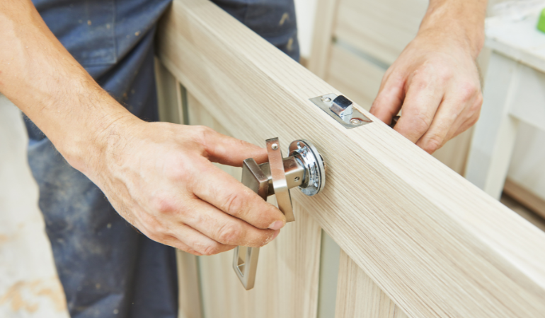 Thinking about new doors? Check out these 6 things to consider when replacing your doors! doordeals.co.uk/blog/6-things-…