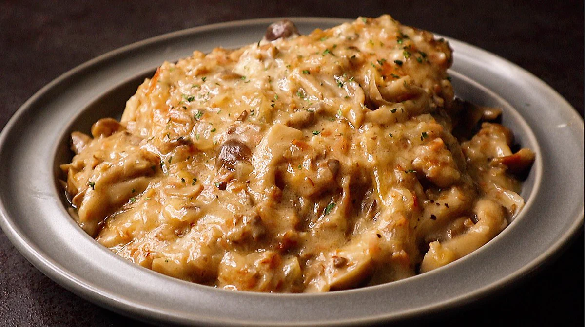 お家で高級レストラン気分が味わえる♪クリスマスにピッタリな『チキンクリーム煮』