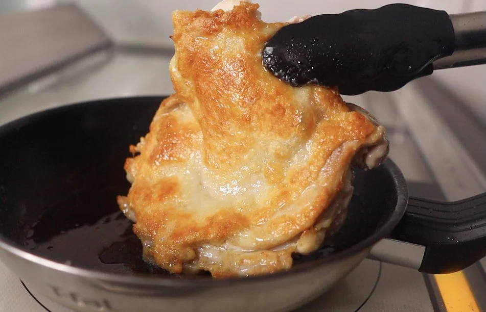 お家で高級レストラン気分が味わえる♪クリスマスにピッタリな『チキンクリーム煮』