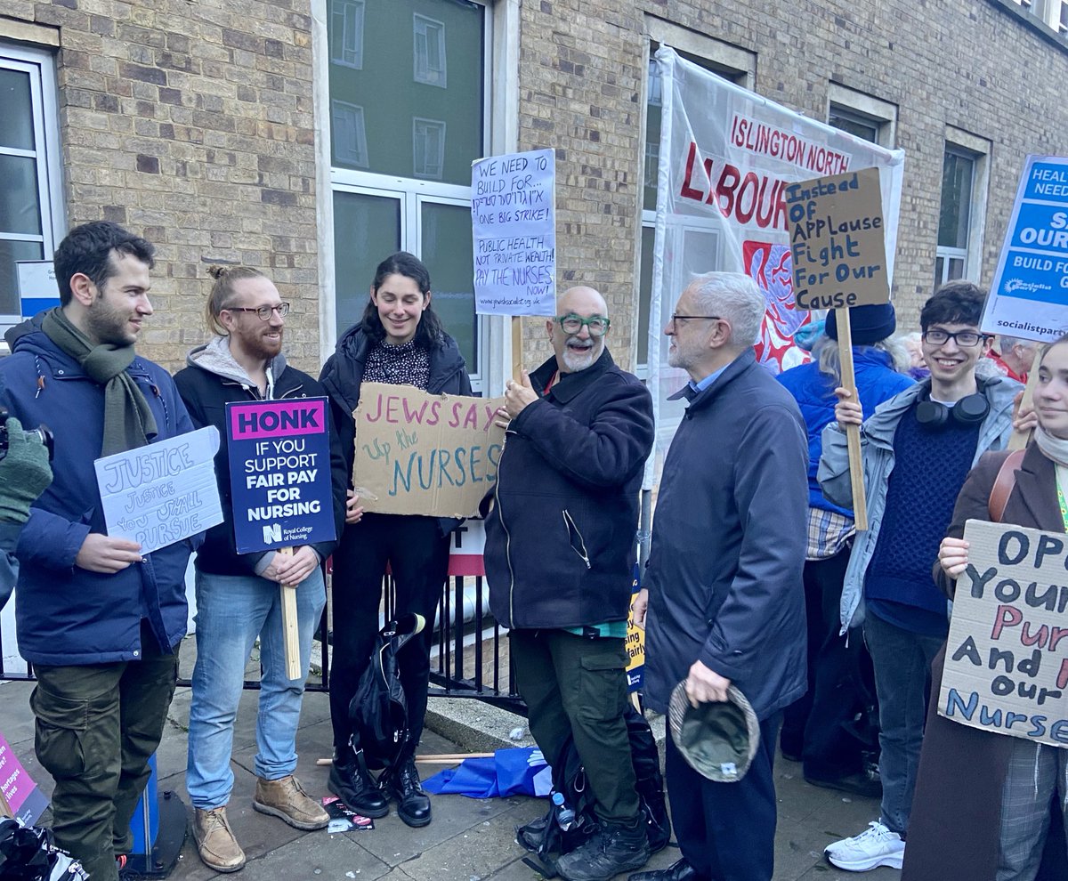 Jeremy Corbyn tweet media