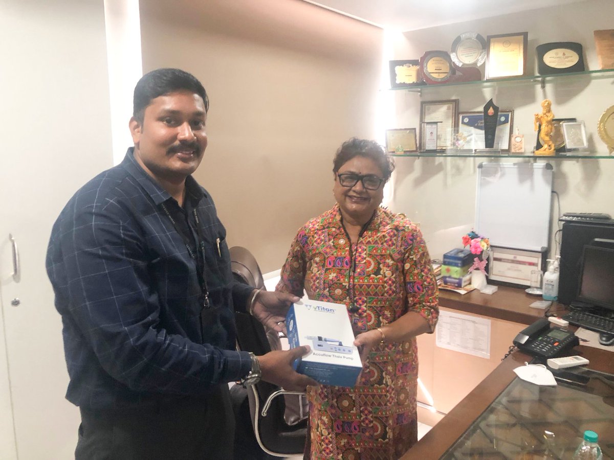 vTitan_Corp's tweet photo. Demonstrated and handed over two #AccuflowThalaPump to Dr. Suman Jain, CEO of Thalassemia and Sickle Cell Society. The society provides treatment for 3500 patients. #Thalassemia #IronChelationTherapy .#vTitan #InfusingDesferal #SyringePump #Infusion https://t.co/4uPJbJkuxI