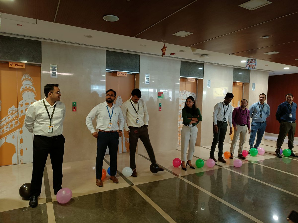 MotilalOswalPW's tweet photo. ‘Tis the season to spread joy!
Our team got together to celebrate the jolly traditions and small joys of Christmas.

#MotilalOswal #WealthManagement #TerrificTuesday #Christmas #EmployeeEngagement https://t.co/VTVdOP9Orh