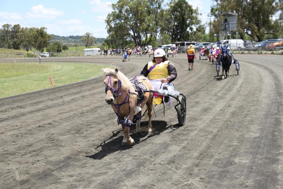 HollyMelksham's tweet photo. #lastracemeetingatmarburg#winner#wes https://t.co/CqTQzjeeji