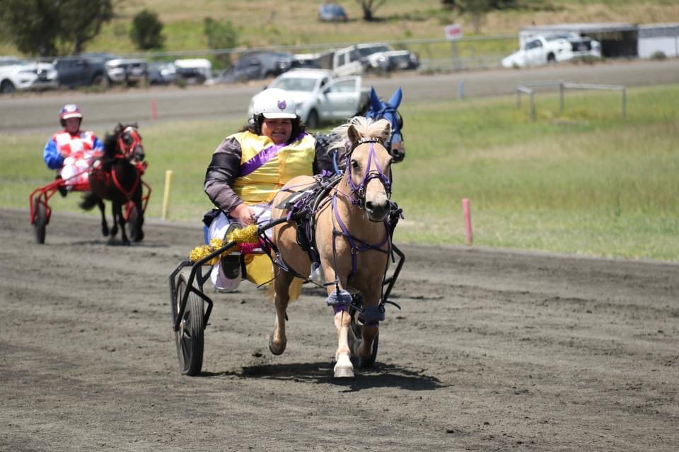 HollyMelksham's tweet photo. #lastracemeetingatmarburg#winner#wes https://t.co/CqTQzjeeji