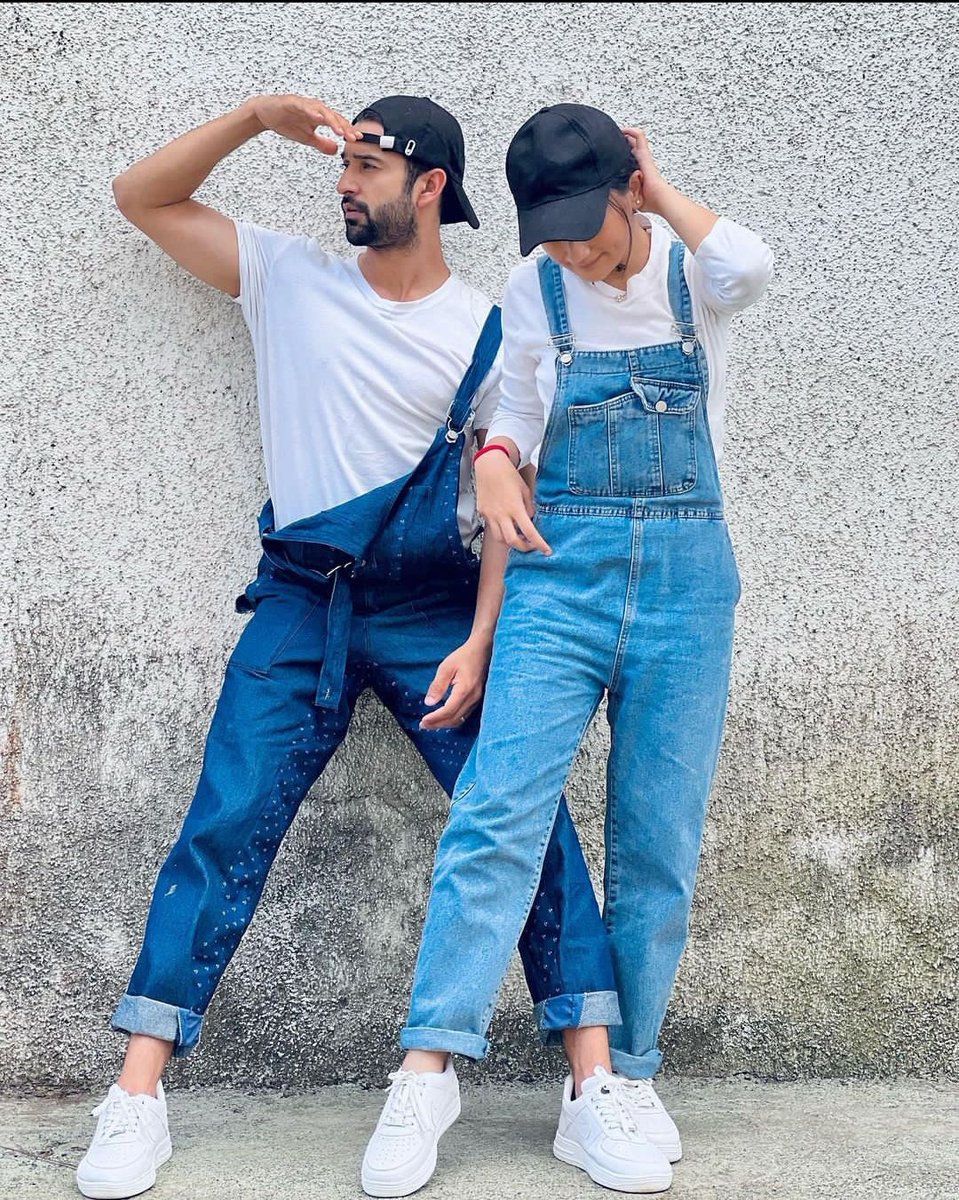 TinnGun_G4's tweet photo. CESHVEER ❤
Friendship goals.
#Arjjo 😚
#Rajjo #Rajveersingh #RV #Cesh #Celestibairagey #Arjun #staplus #Friends #friendsforever https://t.co/iV5Pi6dWz4