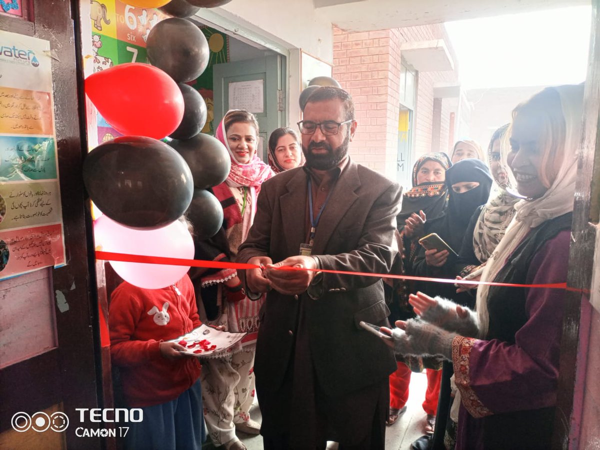 itacecorg's tweet image. #Highlights from the Community Launches of Classroom Library corners under #PakistanLiteracyProject (#PLP) administered school GGES Basti Bindra District #BWP
Deputy District Officer Ms. Mehvish Khan was also present at the ceremony. 
@RoomtoRead @BaelaJamil @SchoolEduPunjab