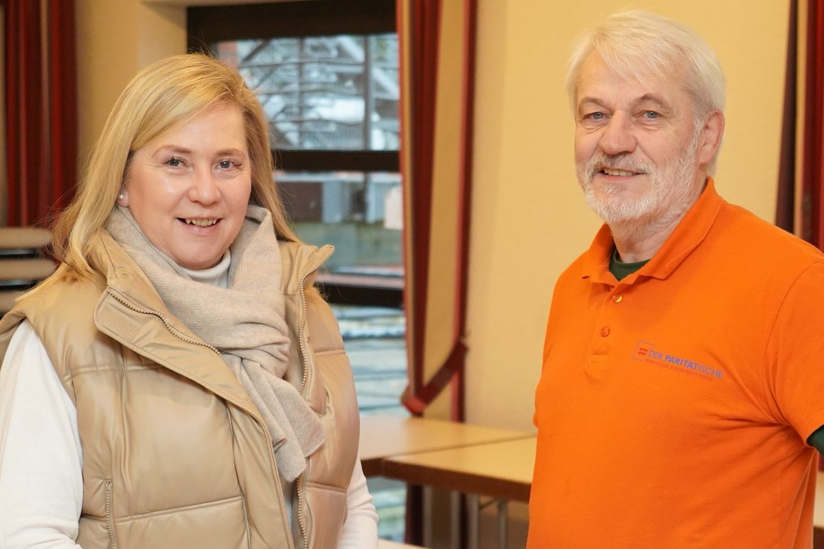 Seit 20 Jahren sammelt die Tafel Frechen Lebensmittel ein und gibt sie an Bedürftige. Fast alle Helferinnen und Helfer der Tafel Frechen sind im Rentenalter und häufig 70 Jahre oder älter. Nun ist auch die Tafel auf Hilfe angewiesen. Infos hierzu: stadt-frechen.de/tafel-auf-hilf…