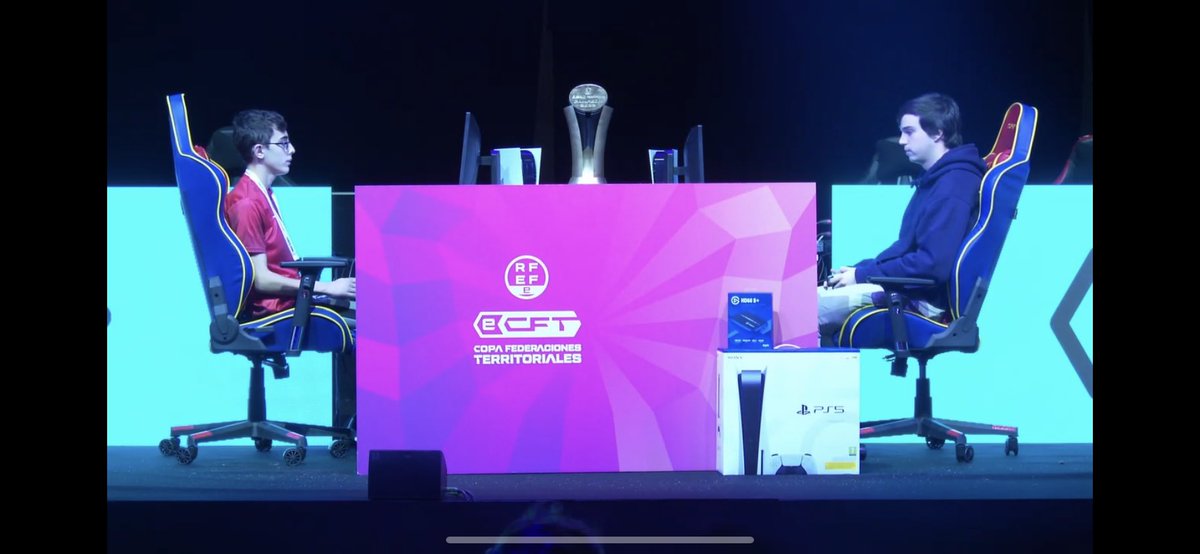 RFFM_oficial's tweet photo. 🎮 eSports | Buena actuación del representante madrileño, ItsAkier_W que cayó en semifinales de la Copa Federaciones Territoriales https://t.co/eOquCeTsHb