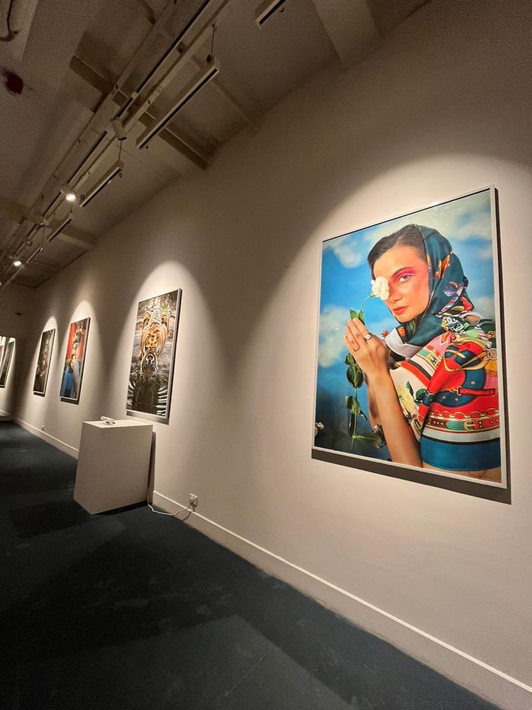 priyankagandhi's tweet image. Proud of my boy for following his passion and finding his own light ❤️❤️❤️

‘Anumana: An evocation of choice’ by @raihanrvadra is currently up at Bikaner House, New Delhi.
Till 23rd of Dec, 11am-7pm