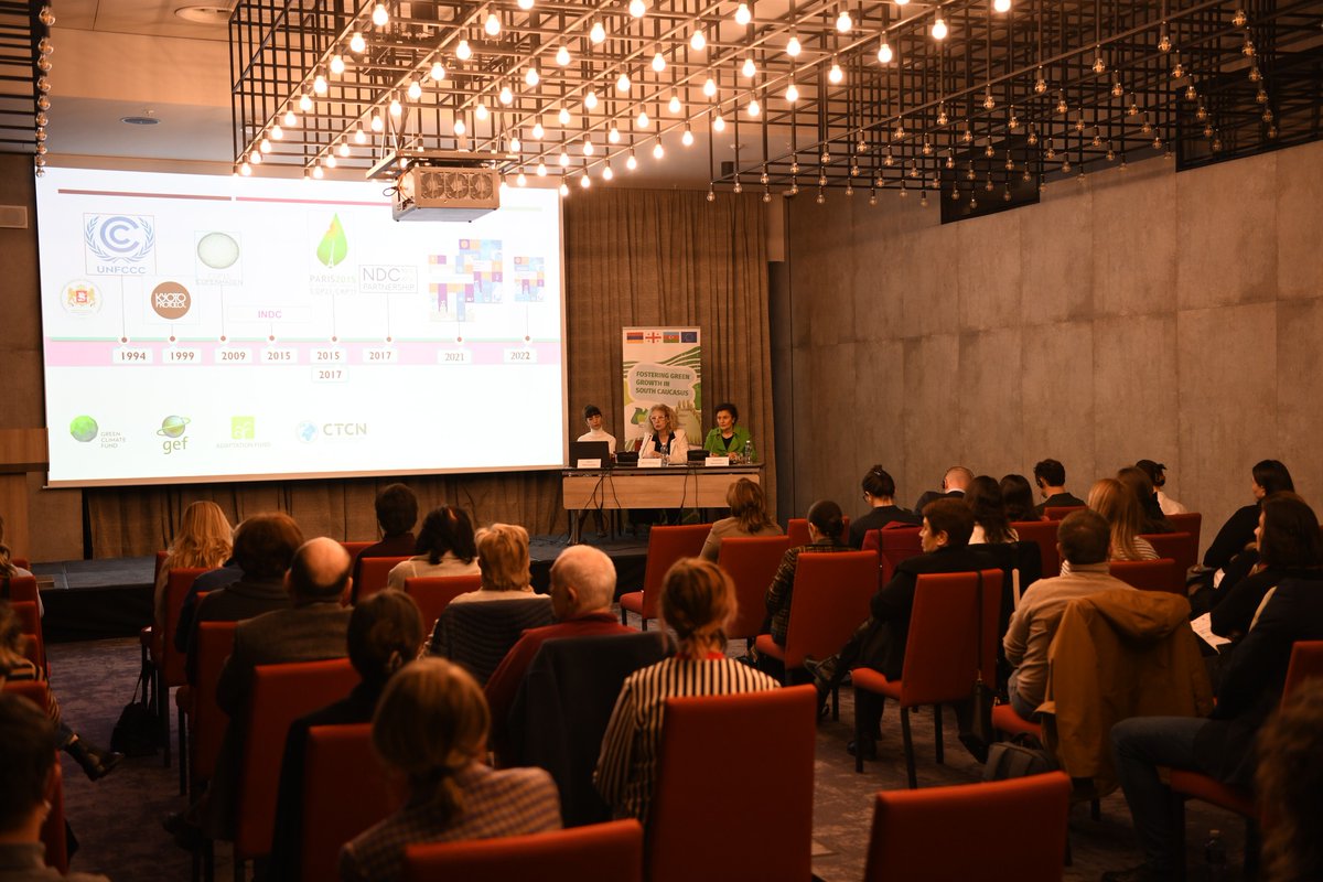 ❗️Countries most affected by the climate crisis have demanded compensation for damages. This issue finally became the subject of negotiations at the 27th Conference of the Parties to the United Nations Framework Convention on Climate Change and entered the climate policy agenda🤝🏻