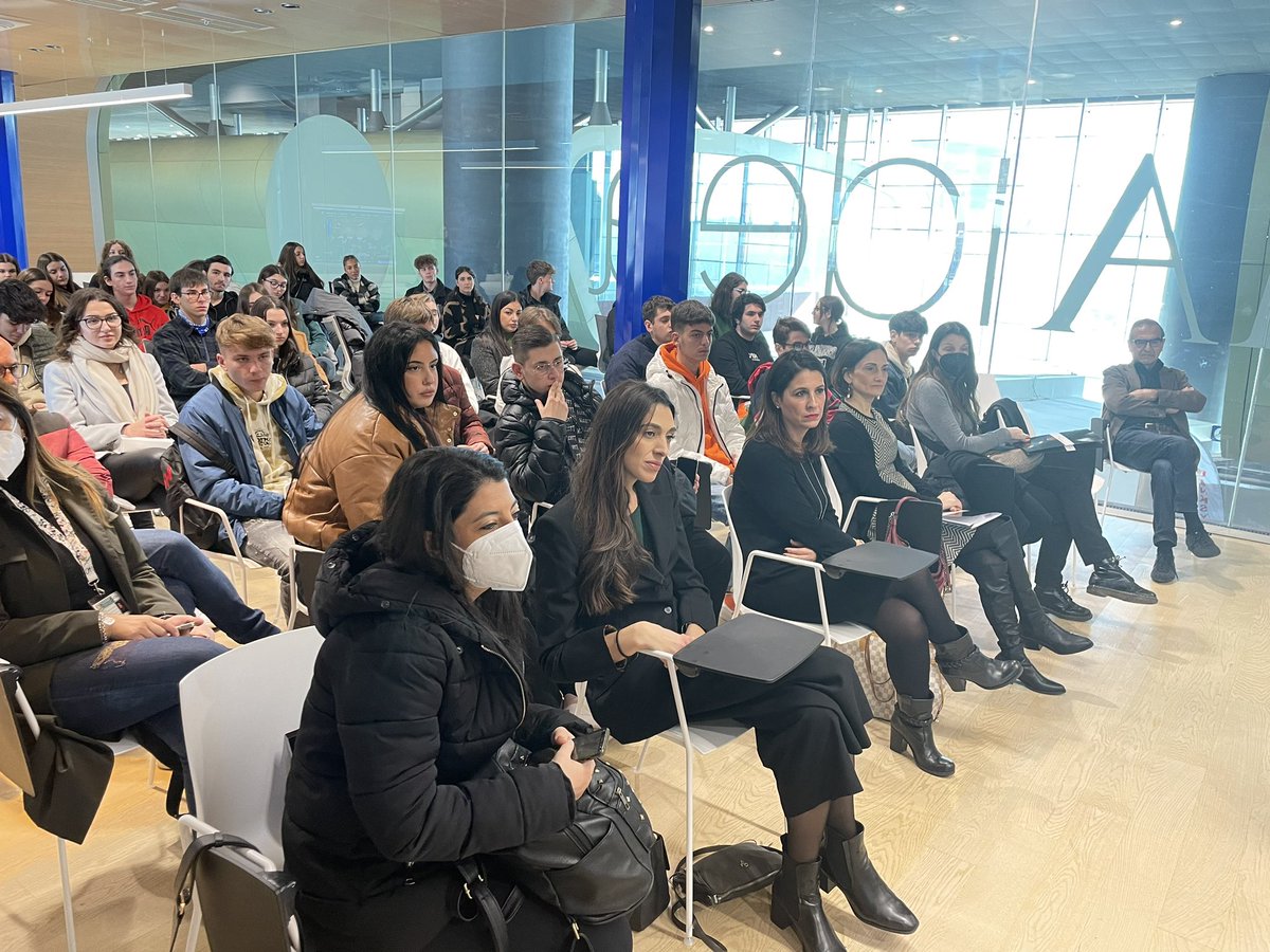UNBELFUTURO's tweet photo. #Sostenibilità @elisa_fmd: 'Esperienze come queste fanno sedimentare idee utili per le scelte future di voi giovani - @MirtaMichilli all’evento conclusivo del progetto #COMESE @eni #sostenibilita ' https://t.co/7UVmLm383i, see more https://t.co/eEk6QMLBYh
