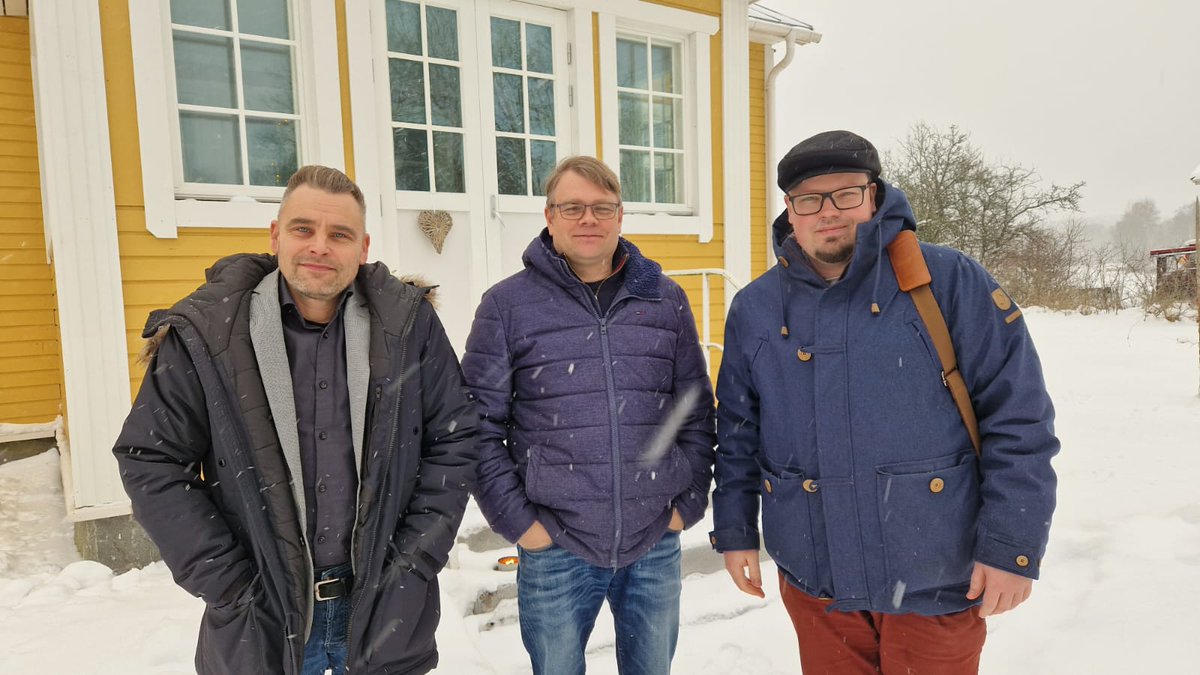 Kävimme tänään tutustumassa Jyri Sarkkisen kanssa maaseutuyrittäjyyteen, uudistavaan viljelyyn ja biokaasuasioihin Setälä-Eerolan tilalla Tuuloksessa. Erinomainen esittely antoi paljon ajatuksia myös kiertotalouden kehittämiseksi Hämeessä. #biokaasu #kiertotalous #maaseutu