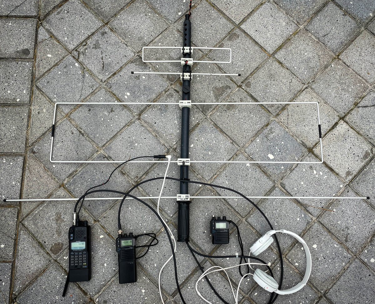 Dav Sennairton tweet media