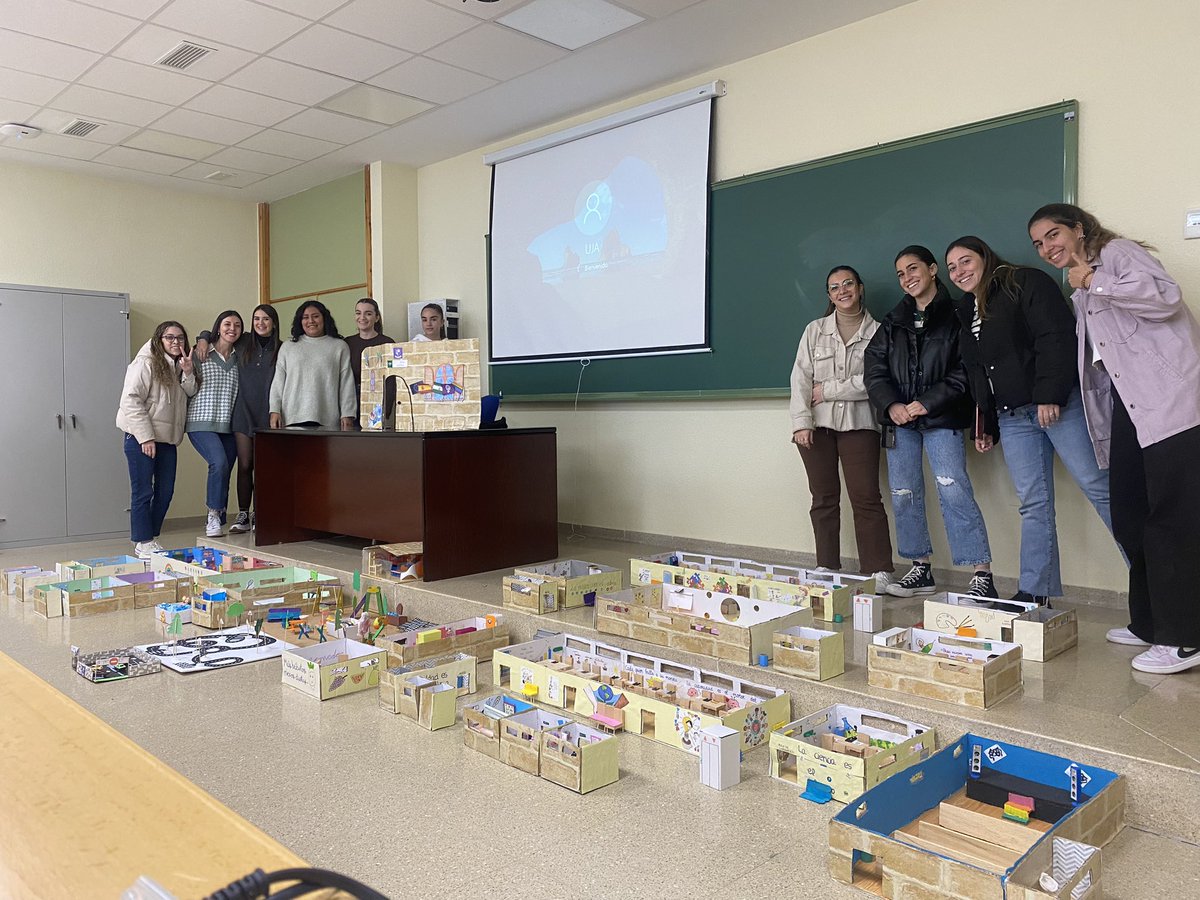 CEIPBillGates_'s tweet photo. Impactadas con el trabajo de nuestras compañeras del @CEIPGoleman . Enhorabuena!! Esta genial👏🏽😍 https://t.co/HNFnmThClG