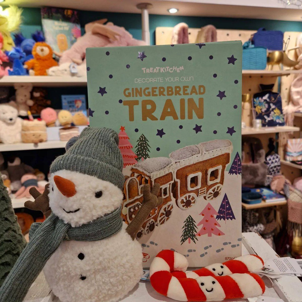 Christmas Cake or Brussel Sprouts?!! Know what most at Maia would  pick!! 

We also have offers on some Jellycat lines for a limited time only.  Check out online or in-store for details. 

#christmashascomeearly  #jellycat #Christmas #glasgow #Christmascake #sprouts #mitzi
#Deer