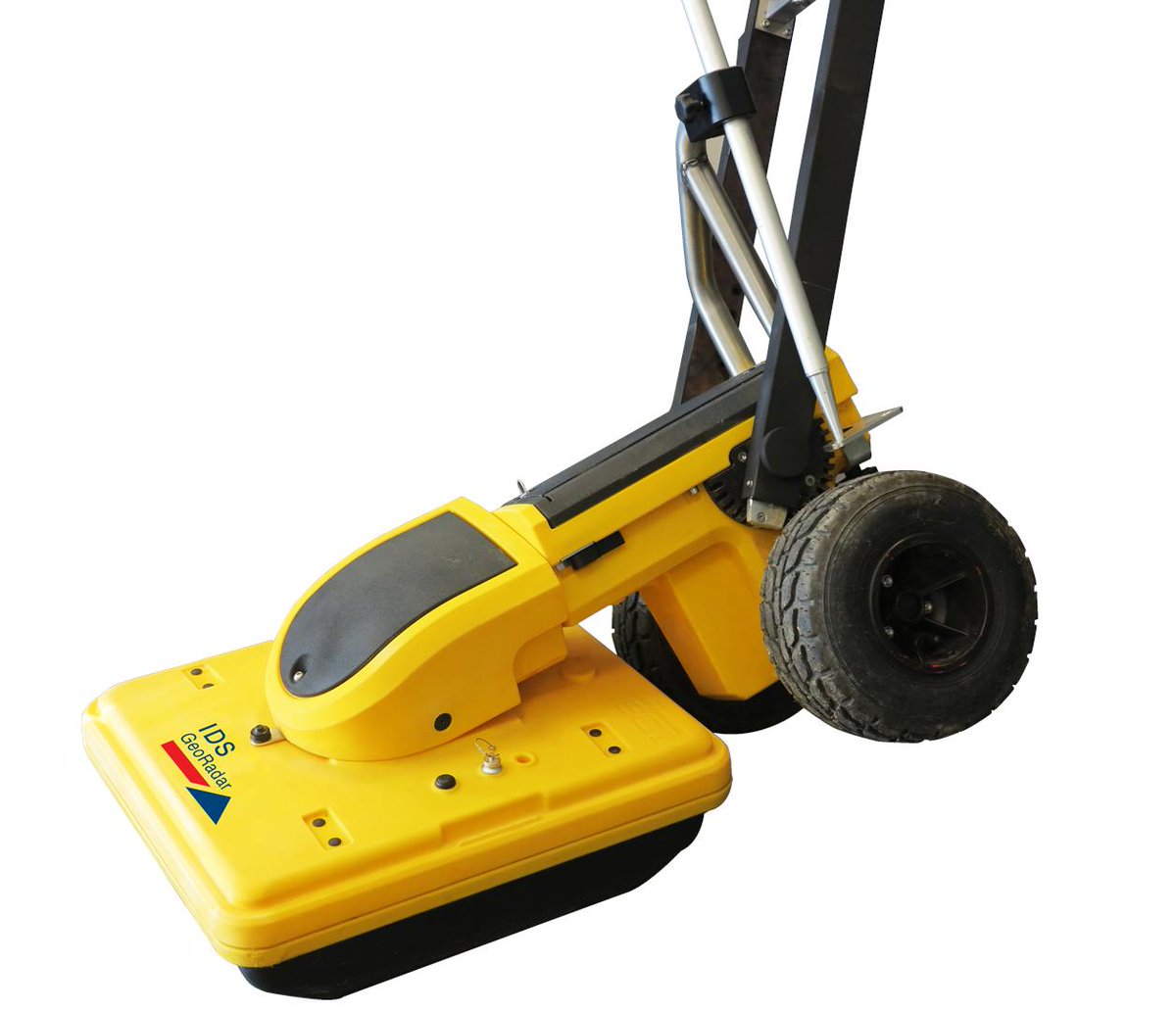 drilline's tweet photo. Using large, heavy GPR systems in confined spaces can be challenging. IDS GeoRadar 2-wheel Opera Duo is easily manoeuvrable, allowing you to collect data in awkward spaces such as car parks and busy urban spaces. Enquire for more information: info@drilline.com 

#Utilities #g ... https://t.co/zhPi0trZJC