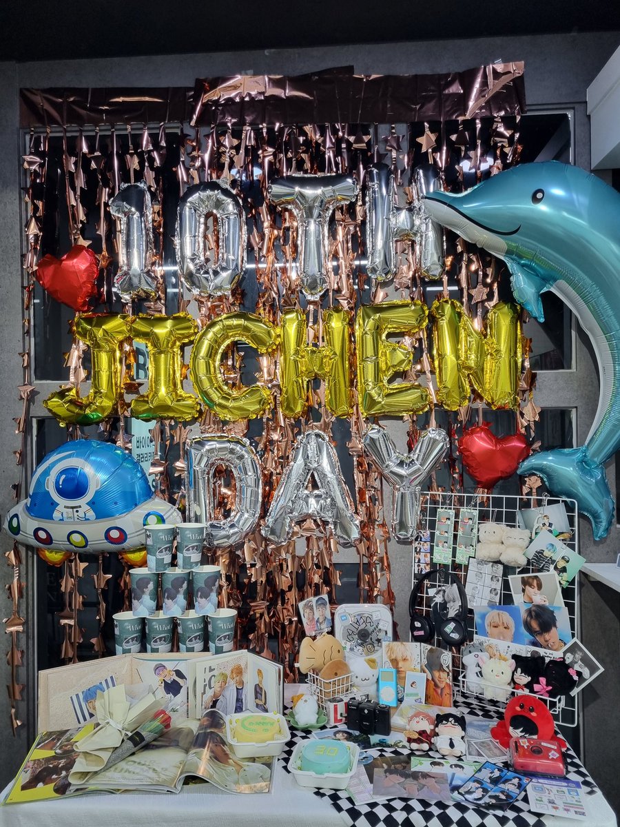 be_be_bees's tweet image. 퇴근하고 지천카페 호닥닥 다녀옴
랜특 당첨.... 평생 지천할게요진짜루🥹
지천래미들 앞으로도 쭉 멋진 우정 나누길
(우정이라쓰고사랑이라읽는다)
카페 열어주셔서 감삼다
#우리가_여기까지_왔다
#우리_열하나에만났는데_스물하나야