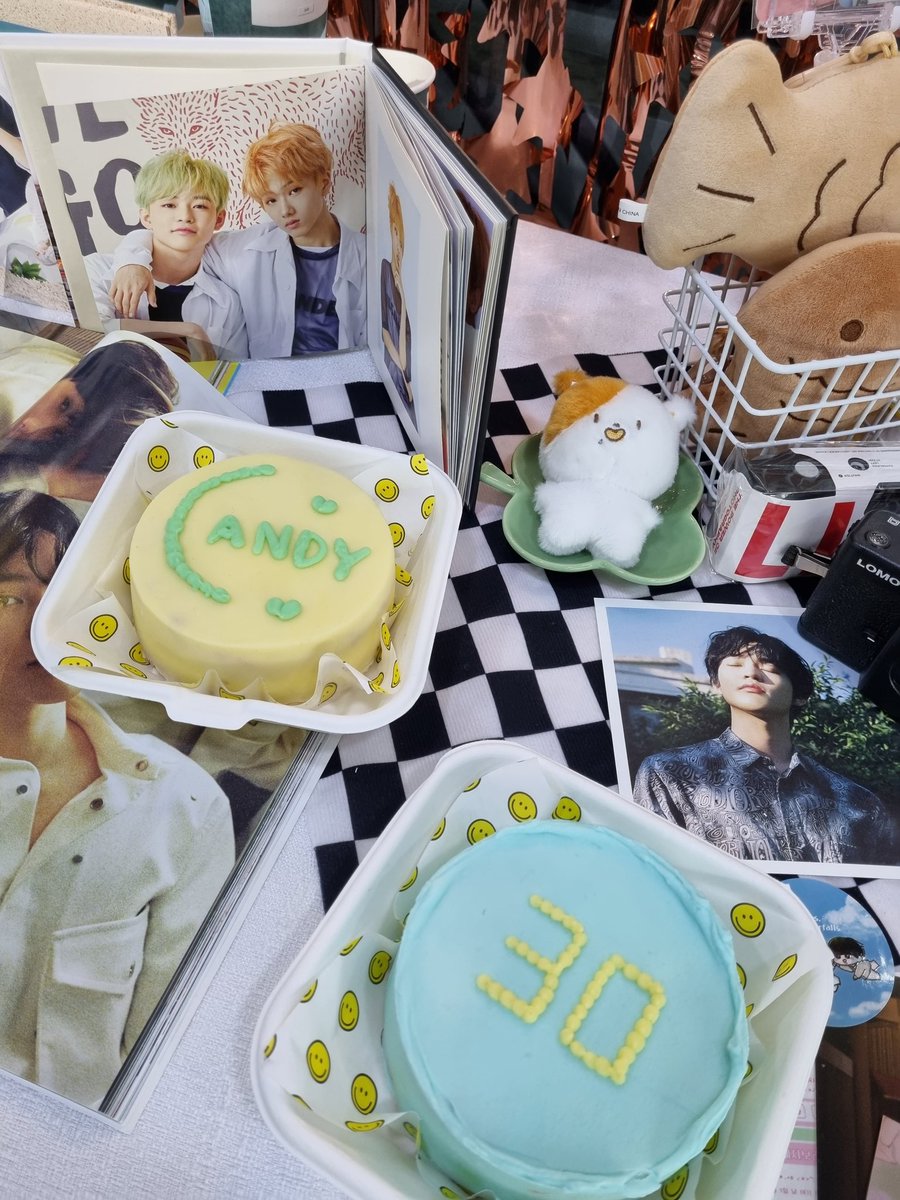 be_be_bees's tweet image. 퇴근하고 지천카페 호닥닥 다녀옴
랜특 당첨.... 평생 지천할게요진짜루🥹
지천래미들 앞으로도 쭉 멋진 우정 나누길
(우정이라쓰고사랑이라읽는다)
카페 열어주셔서 감삼다
#우리가_여기까지_왔다
#우리_열하나에만났는데_스물하나야