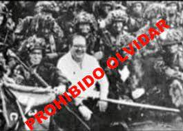 Ignominiosa imagen que aun lacera la conciencia histórica y el sentimiento de pertenencia de los panameños, mientras  quienes alabaron la invasión vitoreando a los invasores se montaron en tanquetas con orugas manchadas de sangre heroica de los  chorrilleros. Vergüenza Nacional