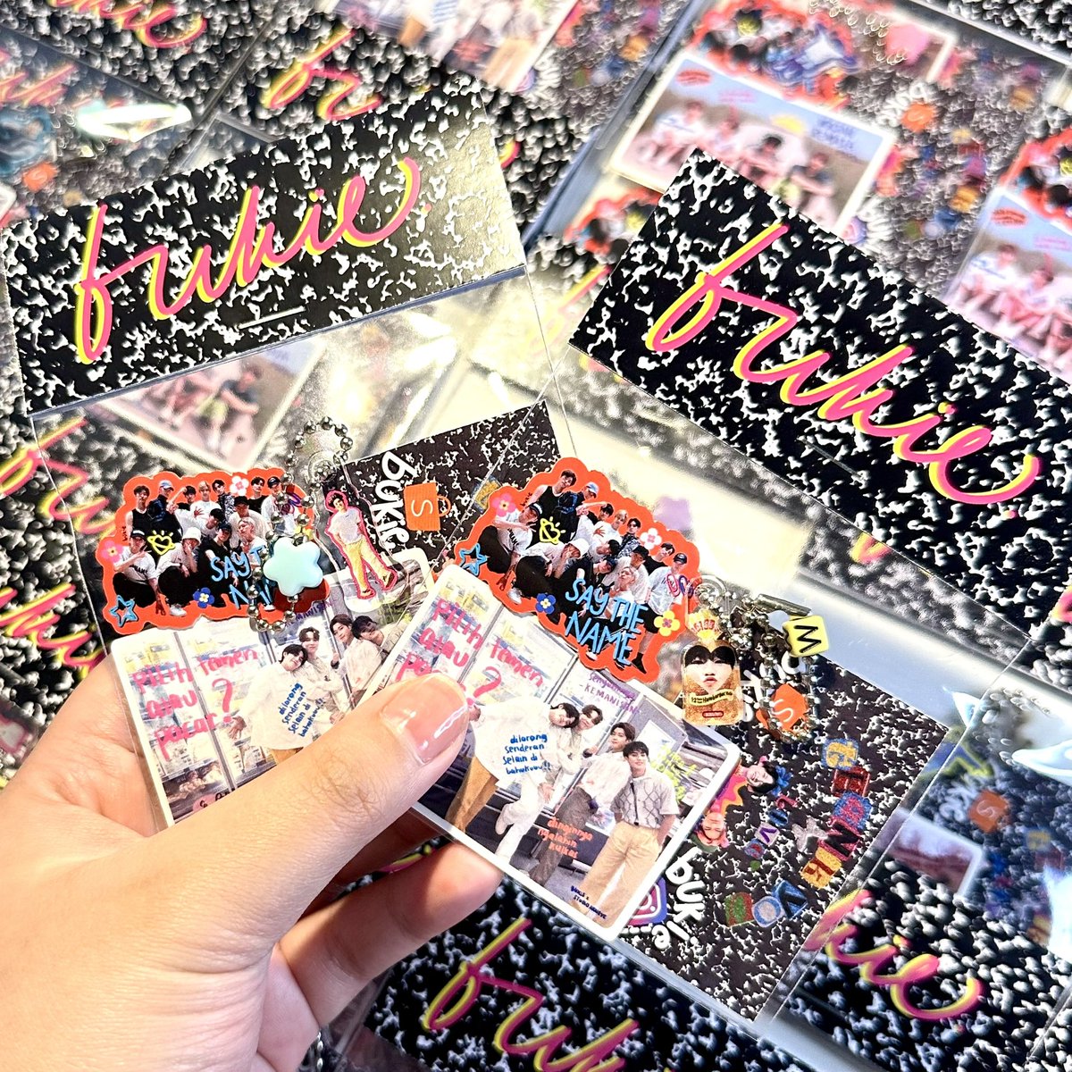 bukie___'s tweet photo. ☀️BE THE SUN FREEBIES by BUKIE☀️

📍 GBK, Madya Stadium
🗓 28 Dec 2022

Retweet, follow, and like this post!💓

#BETHESUNiNJKT #BETHESUNinJAKARTA
#SEVENTEEN #FREEBIESBETHESUN https://t.co/jw8v8k9dYu