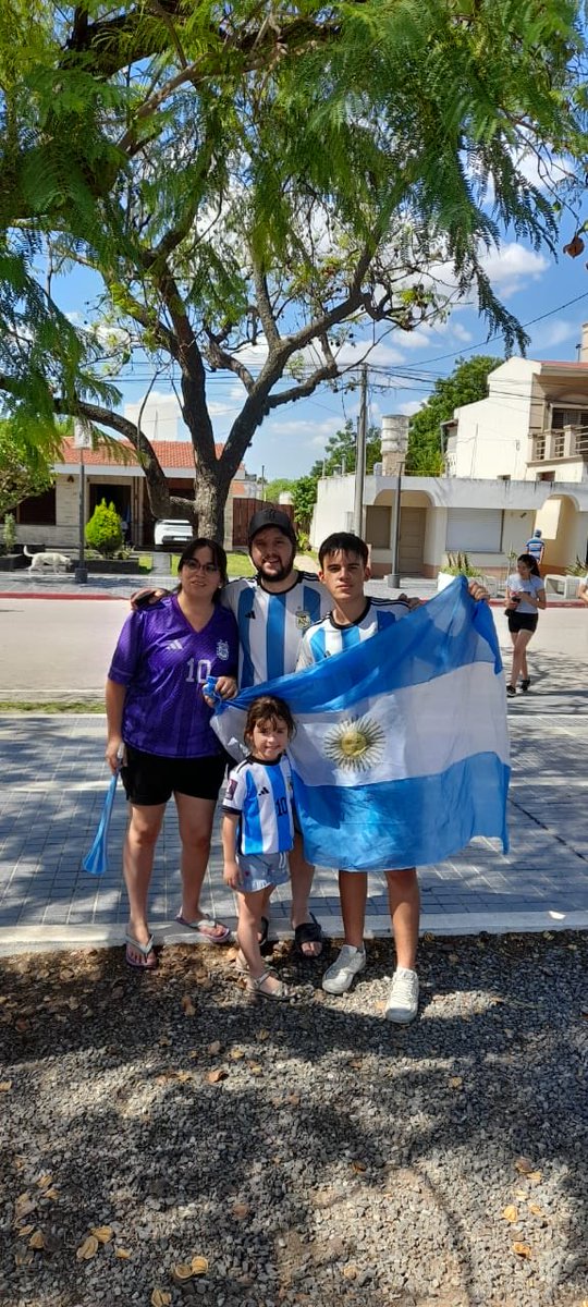 Eze_Alvarez_'s tweet photo. #campeonesdelmundotn https://t.co/oDy63RirJF